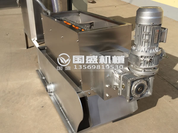 多功能不銹鋼壓榨機(jī) 多功能不銹鋼壓榨機(jī)