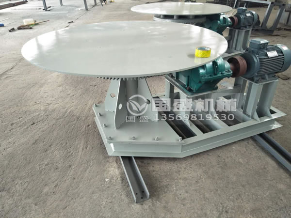 圓盤給料機密封結(jié)構(gòu) 圓盤給料機密封結(jié)構(gòu)